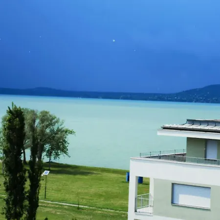 Silver Gray Apartment Balatonlelle