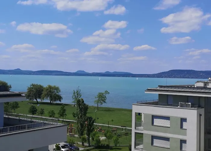 Apartman Silver Gray